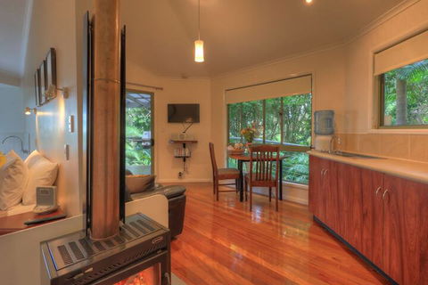 Montville Grove - Great Ocean Road Tourism 4