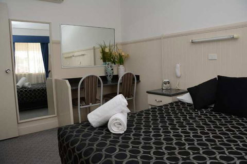 Ben Chifley Motor Inn - Great Ocean Road Tourism 6