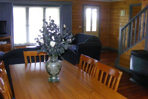 Sails Elegant Spacious Beach Villa - Great Ocean Road Tourism 6
