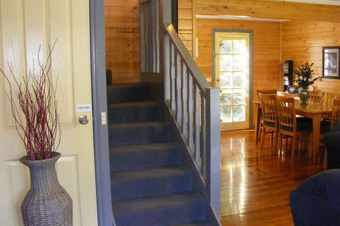 Sails Elegant Spacious Beach Villa - Great Ocean Road Tourism 5