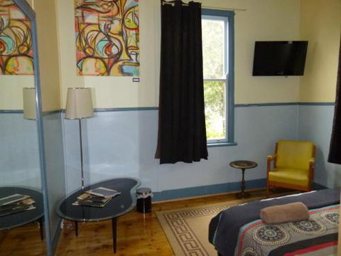 2 Dukes Daylesford - Great Ocean Road Tourism 4