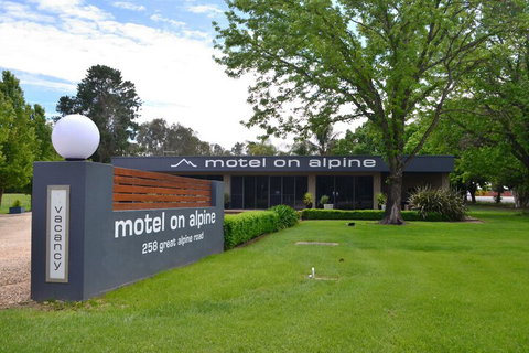 Motel On Alpine - Great Ocean Road Tourism 1
