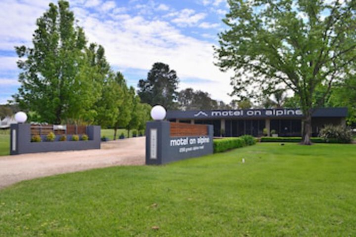 Myrtleford VIC Great Ocean Road Tourism