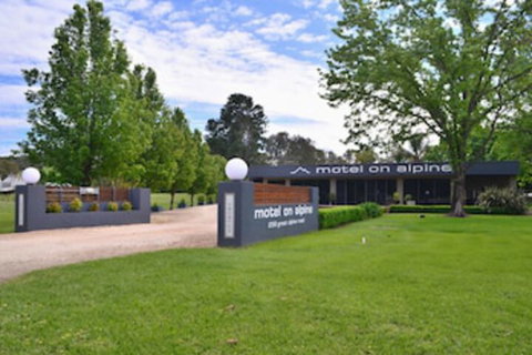 Motel On Alpine - Great Ocean Road Tourism 0