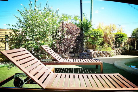 Mackay Motor Inn - Great Ocean Road Tourism 2