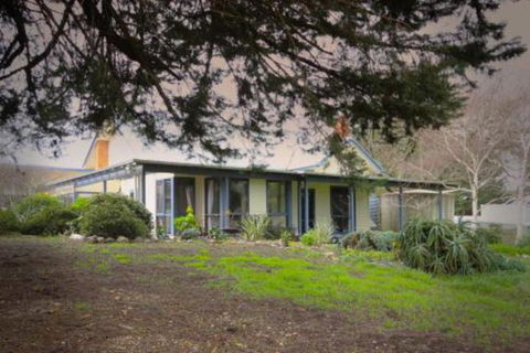 Galwiji Homestead - Great Ocean Road Tourism 0