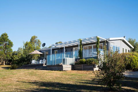 Musk Springs - Great Ocean Road Tourism 3