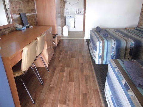 Nanango Fitzroy Motel - Great Ocean Road Tourism 2