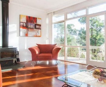 Eltham Retreat - Great Ocean Road Tourism 2