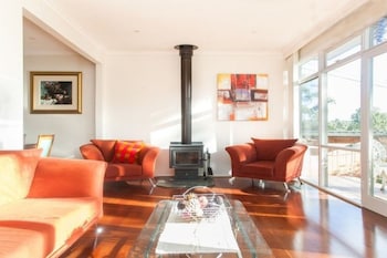 Eltham Retreat - Great Ocean Road Tourism 3