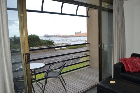 Accommodation Portland Victoria - Great Ocean Road Tourism 3