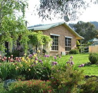 Halls on Falls Homestead - Great Ocean Road Tourism
