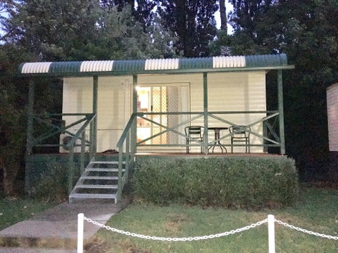 Gundagai Cabins & Tourist Park - Great Ocean Road Tourism 3
