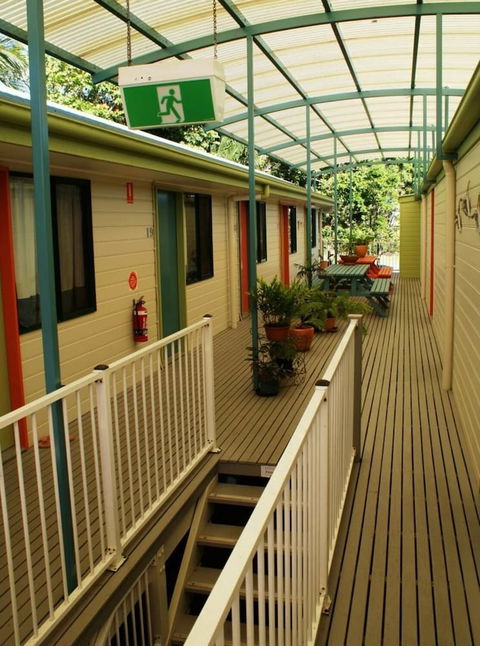Coolum Budget Accommodation - Great Ocean Road Tourism 0
