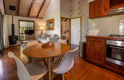 Lake Weyba Cottages - Great Ocean Road Tourism 5