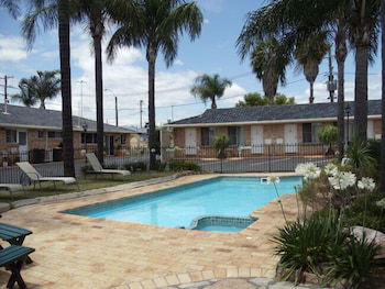 Town & Country Motor Inn - Great Ocean Road Tourism 2