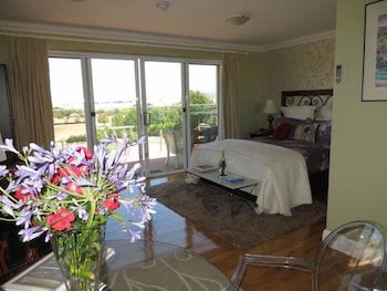 Gooromon Park Cottages - Great Ocean Road Tourism 6