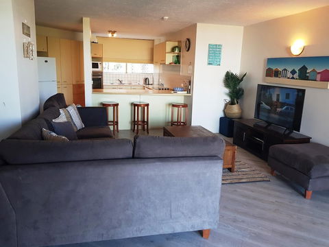 Casablanca Beachfront Holiday Apartments - Great Ocean Road Tourism 6