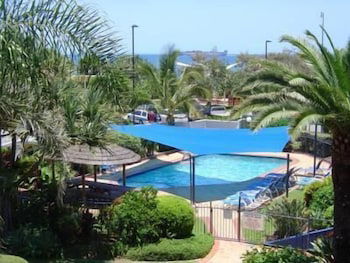 Casablanca Beachfront Holiday Apartments - Great Ocean Road Tourism 5
