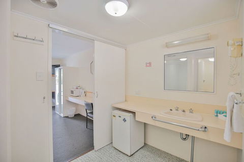 Oscar Motel - Great Ocean Road Tourism 2