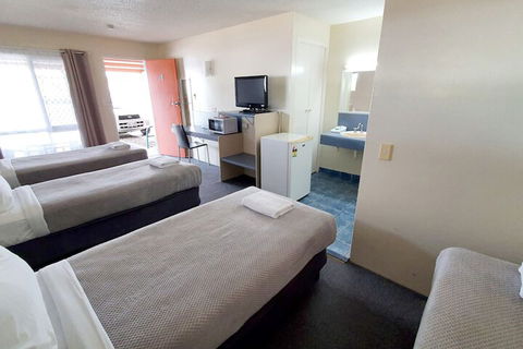 Oscar Motel - Great Ocean Road Tourism 7