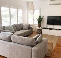 The Seaside Beachhouse Mollymook - Great Ocean Road Tourism