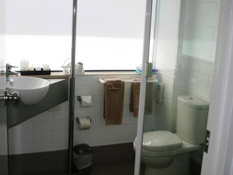 Dalby Manor Motor Inn - Great Ocean Road Tourism 1
