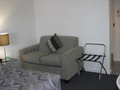 Dalby Manor Motor Inn - Great Ocean Road Tourism 6