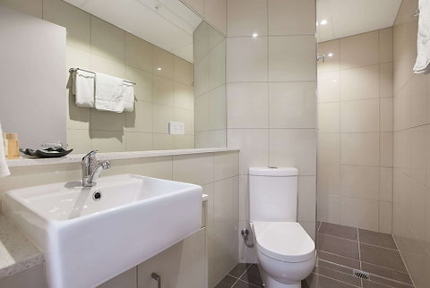 Ramada Suites By Wyndham Zen Quarter Darwin - Great Ocean Road Tourism 4