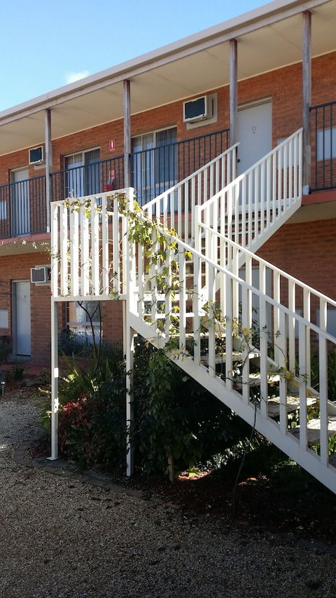 Bridge Motor Inn - Great Ocean Road Tourism 1