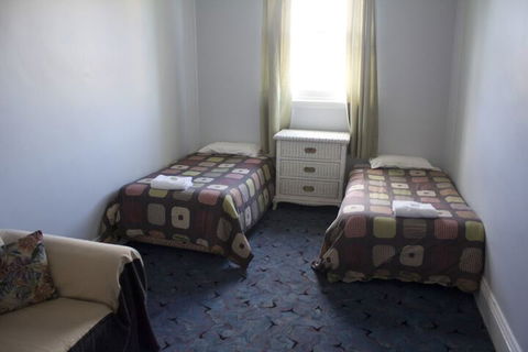Court House Hotel - Great Ocean Road Tourism 1