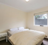 Two Bays Apartments