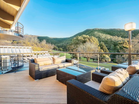 The Sebel Pinnacle Valley Resort - Great Ocean Road Tourism 3