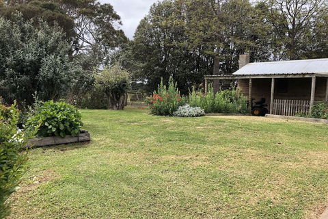 Banksia Park Estate - Great Ocean Road Tourism 3