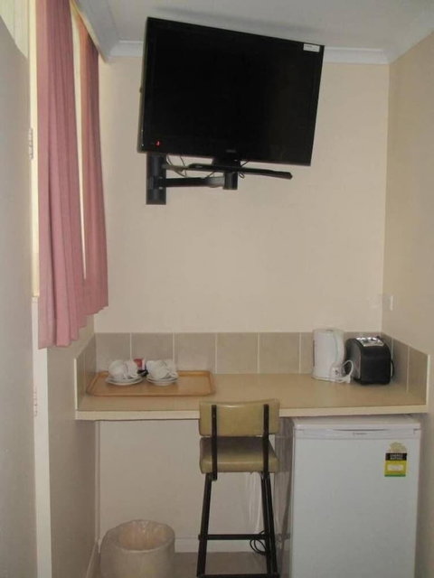 Great Lakes Motor Inn - Great Ocean Road Tourism 6
