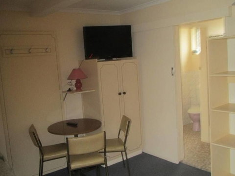 Great Lakes Motor Inn - Great Ocean Road Tourism 5