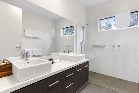 Anchors Beach House - Great Ocean Road Tourism 0