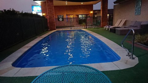 Adelong Motel - Great Ocean Road Tourism 2