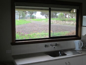 12 Apostles Cottages - Great Ocean Road Tourism 6