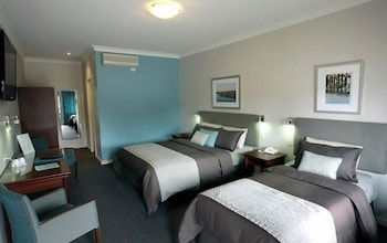 Pastoral Hotel Motel - Great Ocean Road Tourism 4