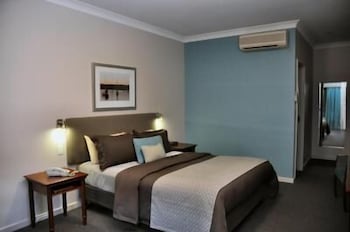 Pastoral Hotel Motel - Great Ocean Road Tourism 3