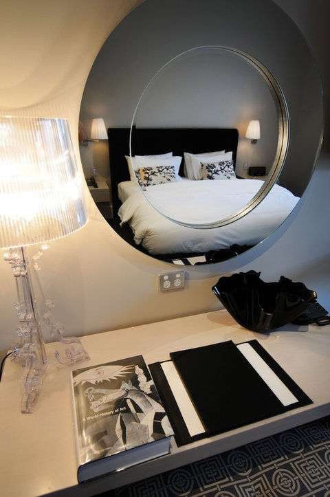 5 Rooms At The Stirling Hotel - Great Ocean Road Tourism 0