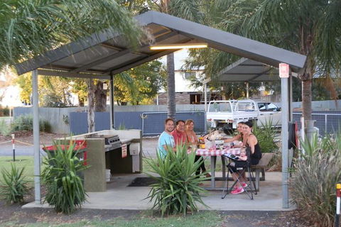 Narrabri Motel And Caravan Park - Great Ocean Road Tourism 7