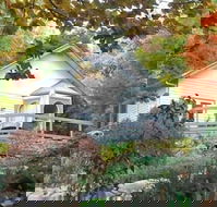Woolrich Historic Garden Cottage - Great Ocean Road Tourism