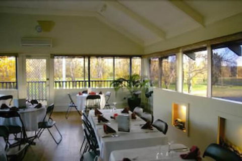 Jugiong Motor Inn - Great Ocean Road Tourism 7