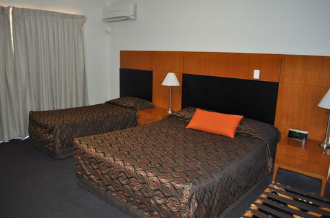 Sundowner Hotel Motel - Great Ocean Road Tourism 4