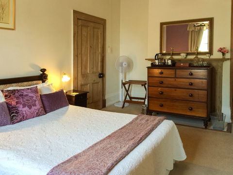 The Racecourse Inn - Great Ocean Road Tourism 6