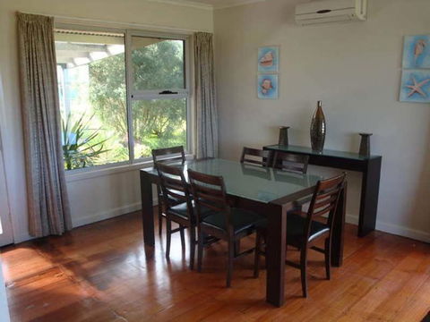 Absolute Waterfront Cottage - Great Ocean Road Tourism 4
