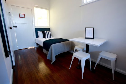 Tea Gardens Hotel - Great Ocean Road Tourism 3