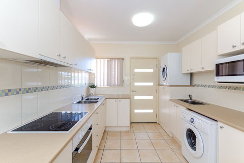 Como Apartments Gladstone - Great Ocean Road Tourism 6